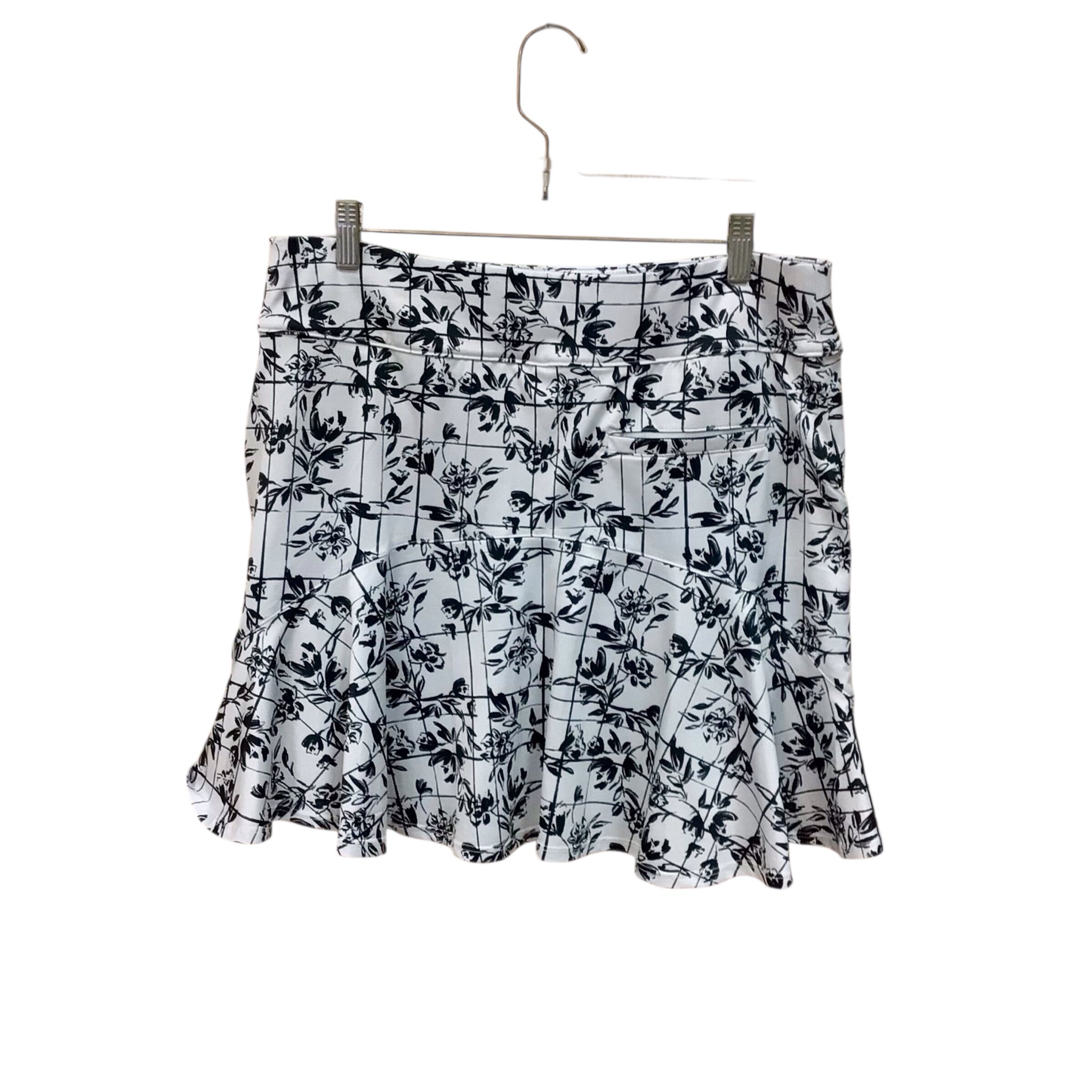 Coral Bay Black & White Floral Skort Size Medium