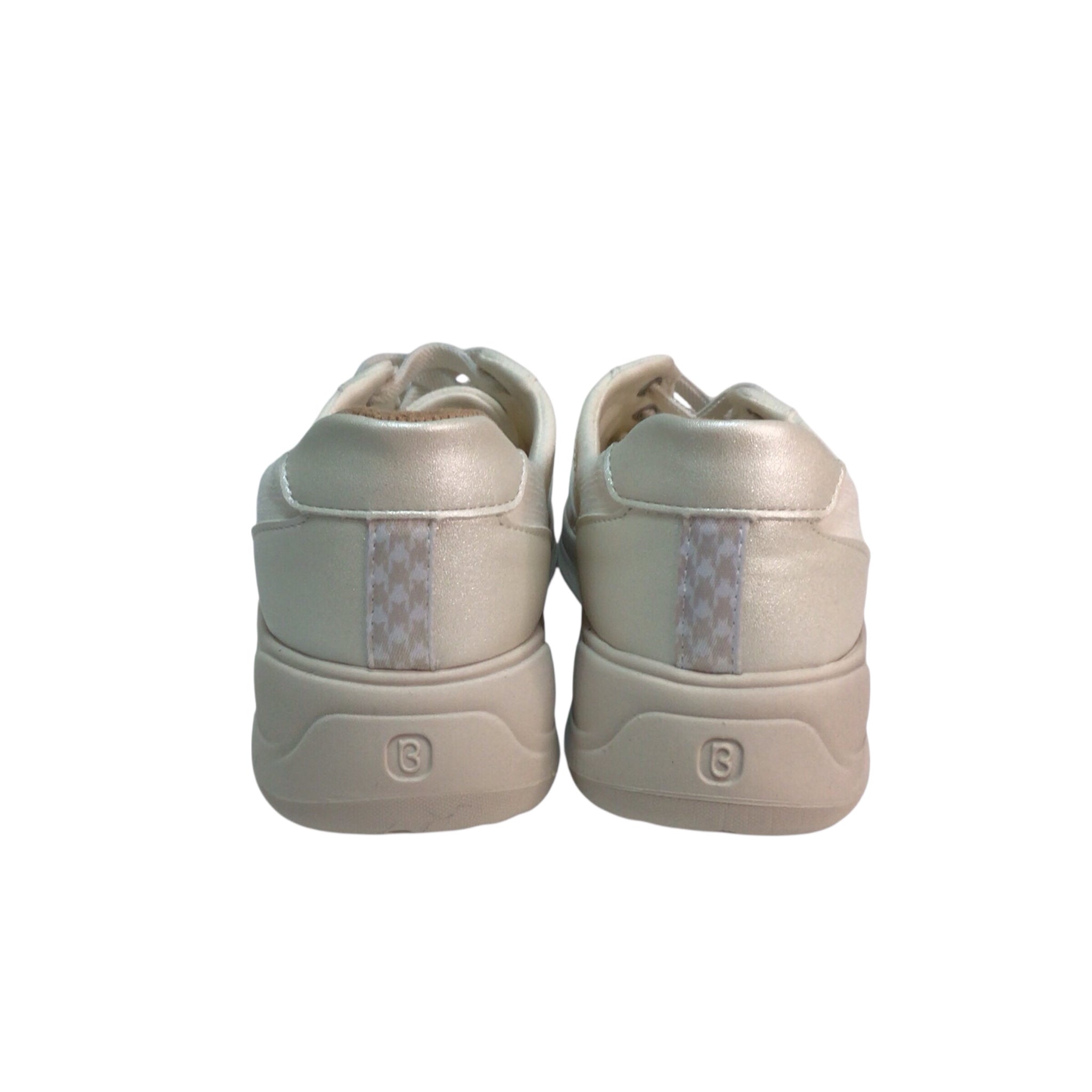 Bzees Times Square Slip On Sneaker Size 7