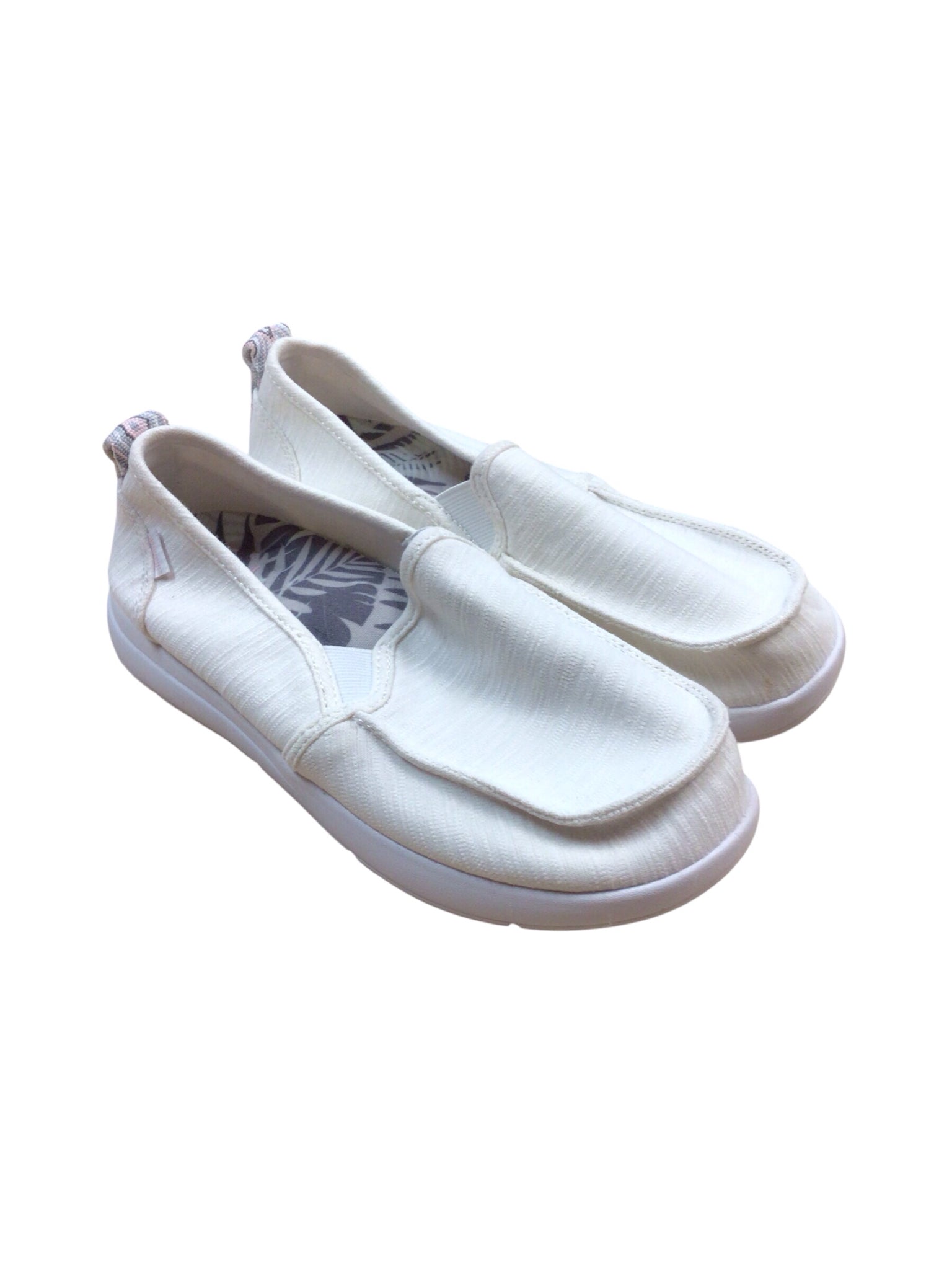 Reef Cream Colored Casual Shoes Size 7