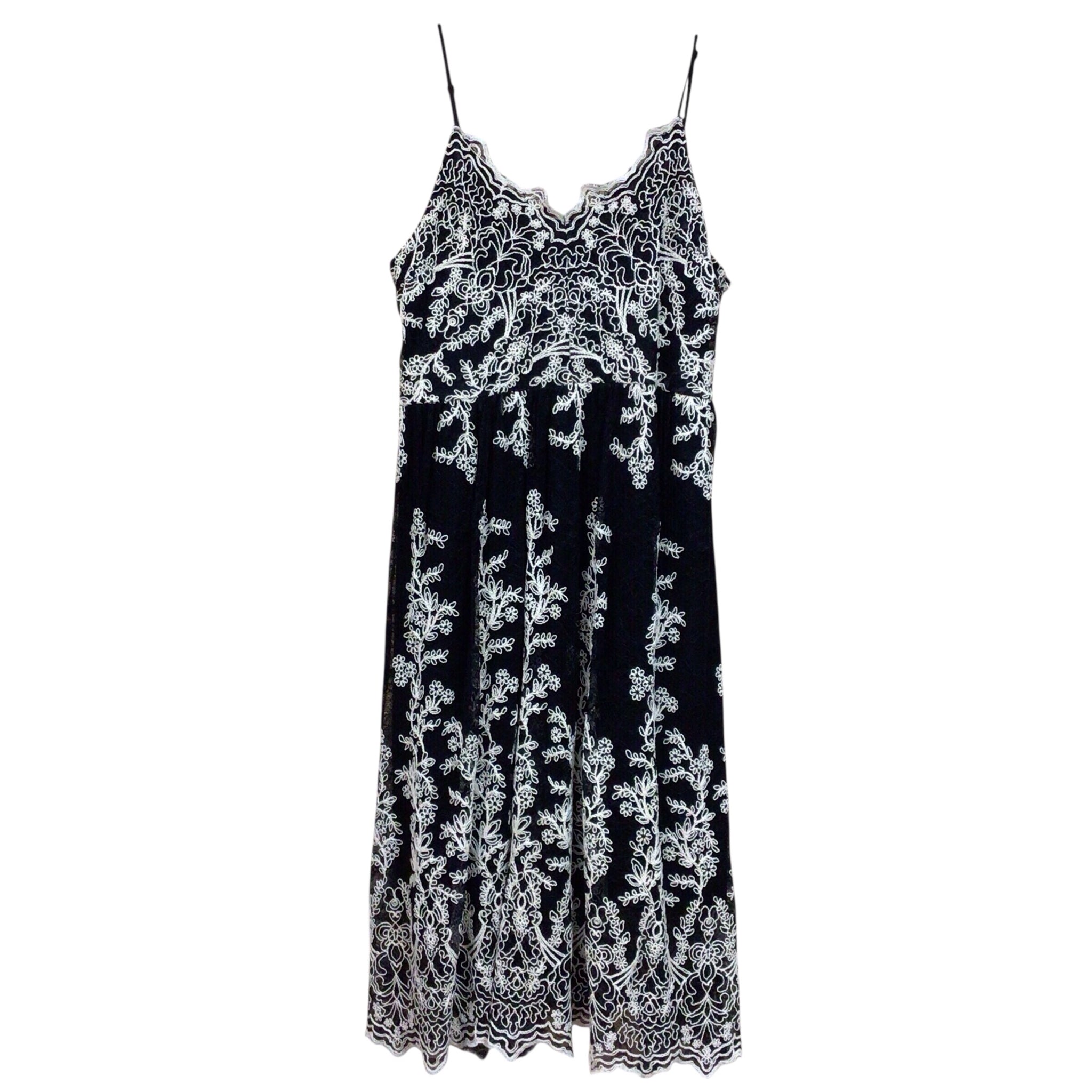 Express Black Embroidered Sleeveless Dress Size Large NWT