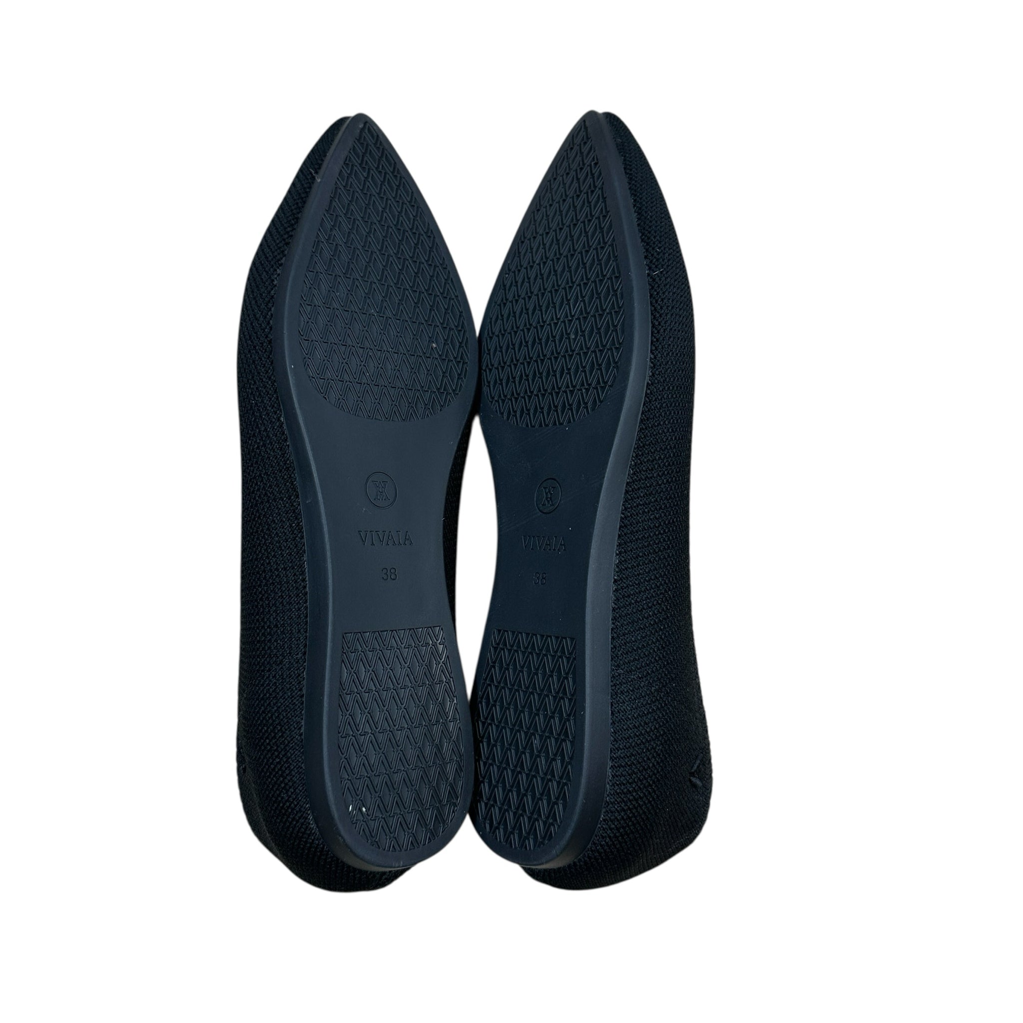 Vivaia Black Pointed Flats Size 7