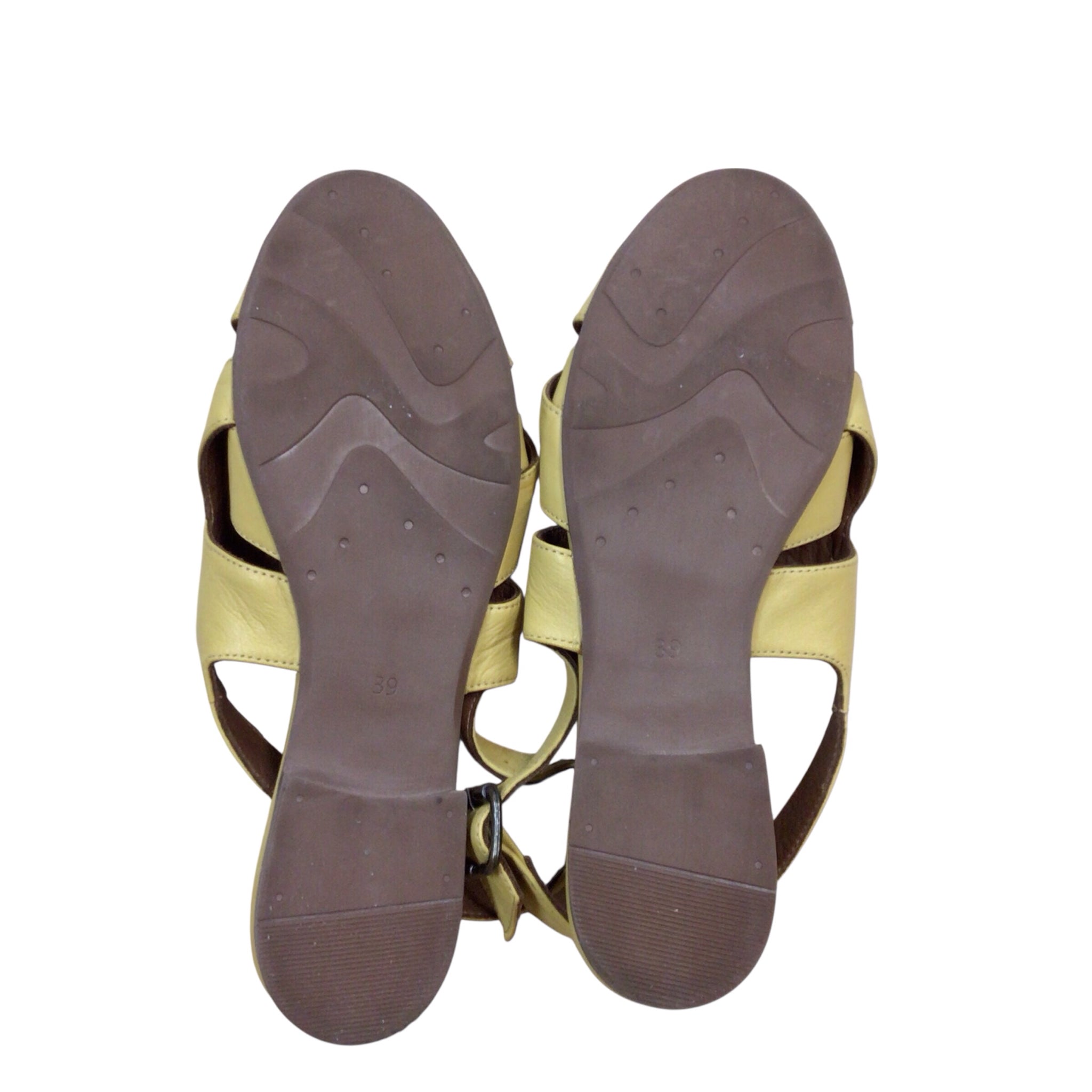 Bueno "Fernie" Yellow Sandals Size 8.5