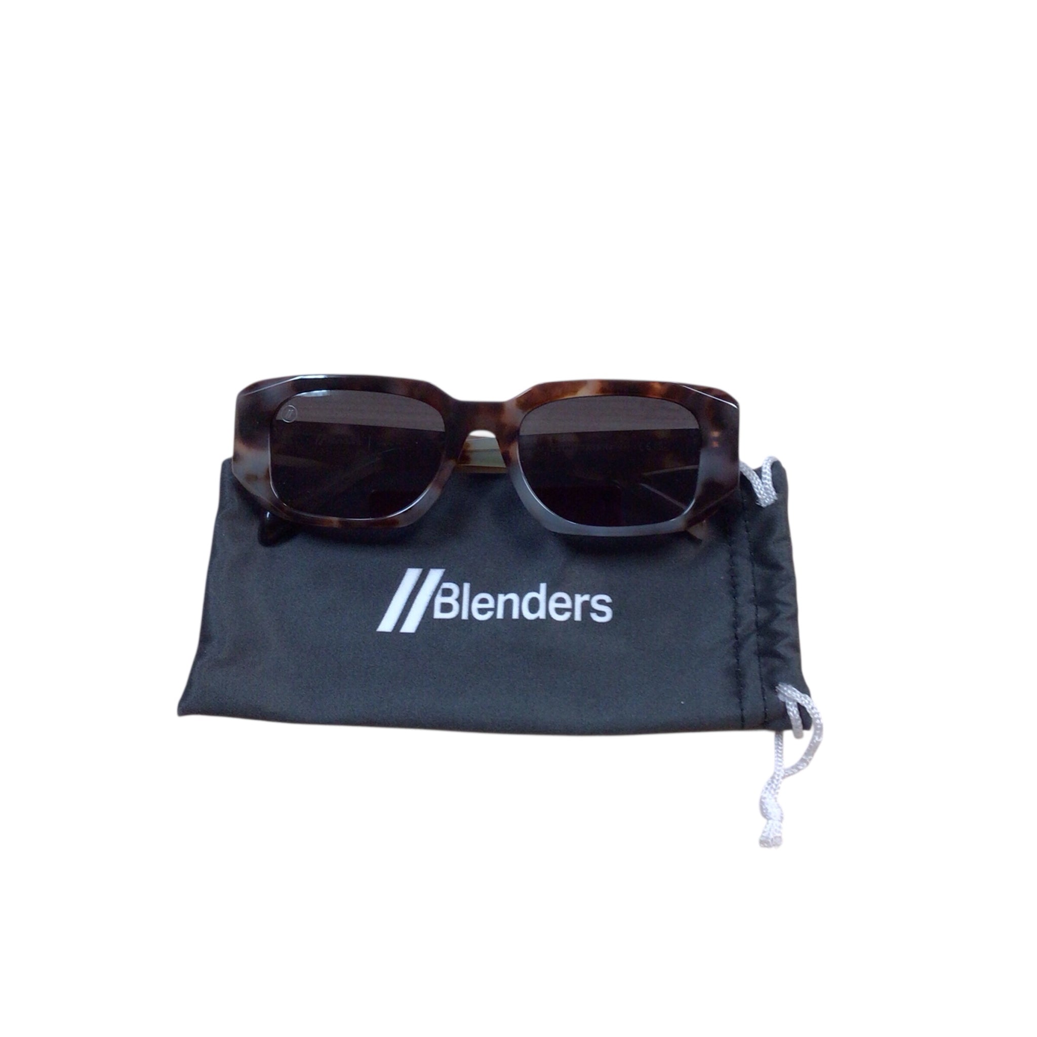 Blenders "Onyx" Sunglasses in Latte Tort