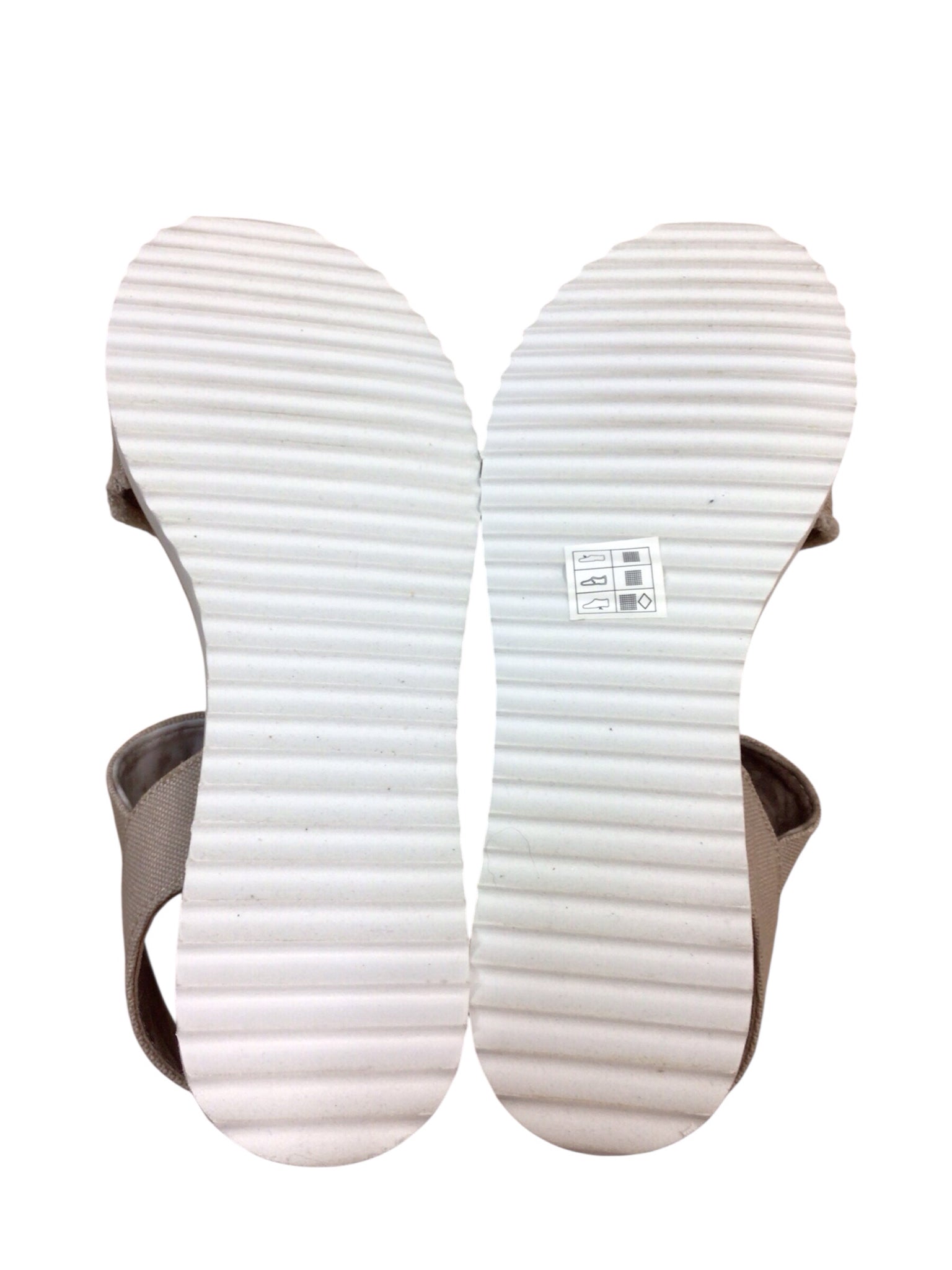 Bob's Skechers "Desert Kiss-Adobe Princess" Tan Sandals Size 8.5