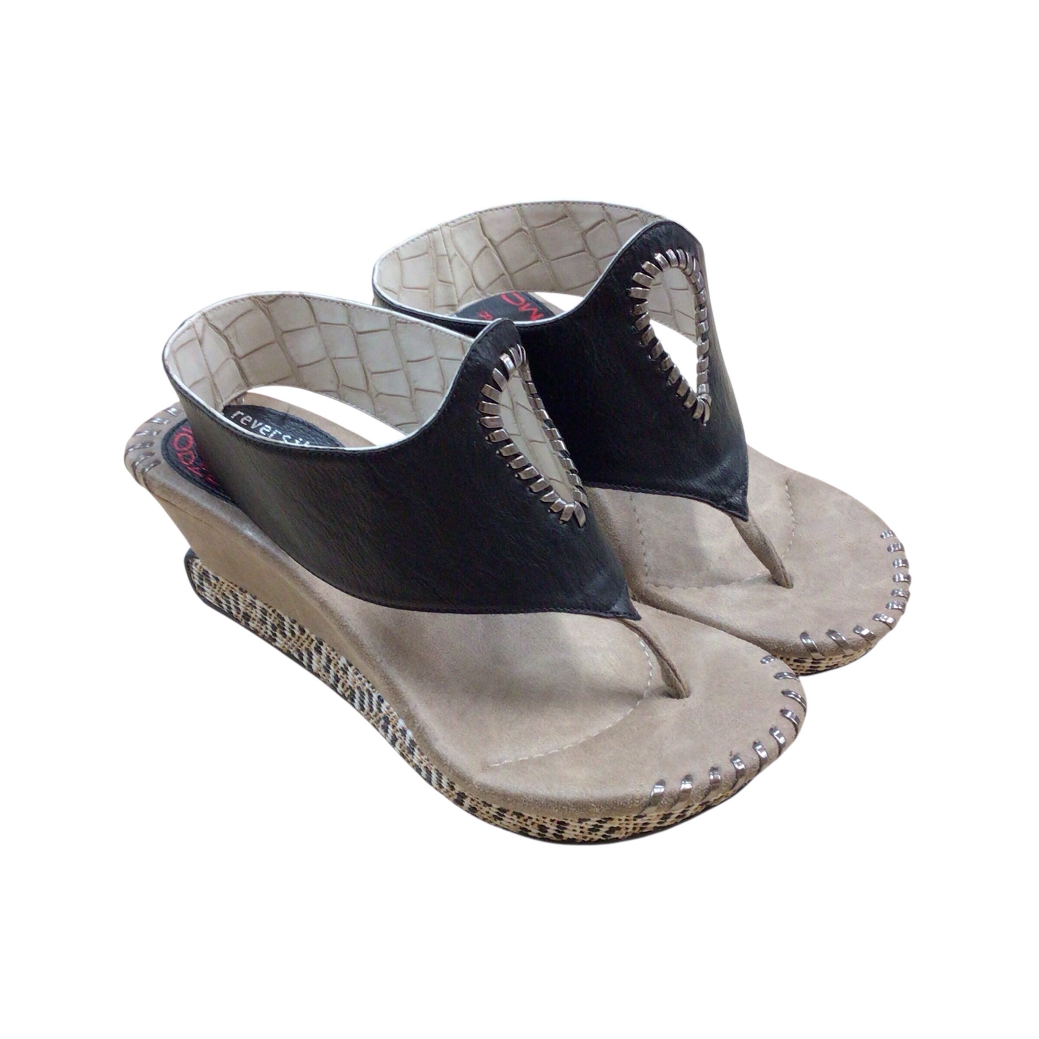 Modzori Reversibles Lucia 5 - Stone flips to Black Wedge Sandals Size 8