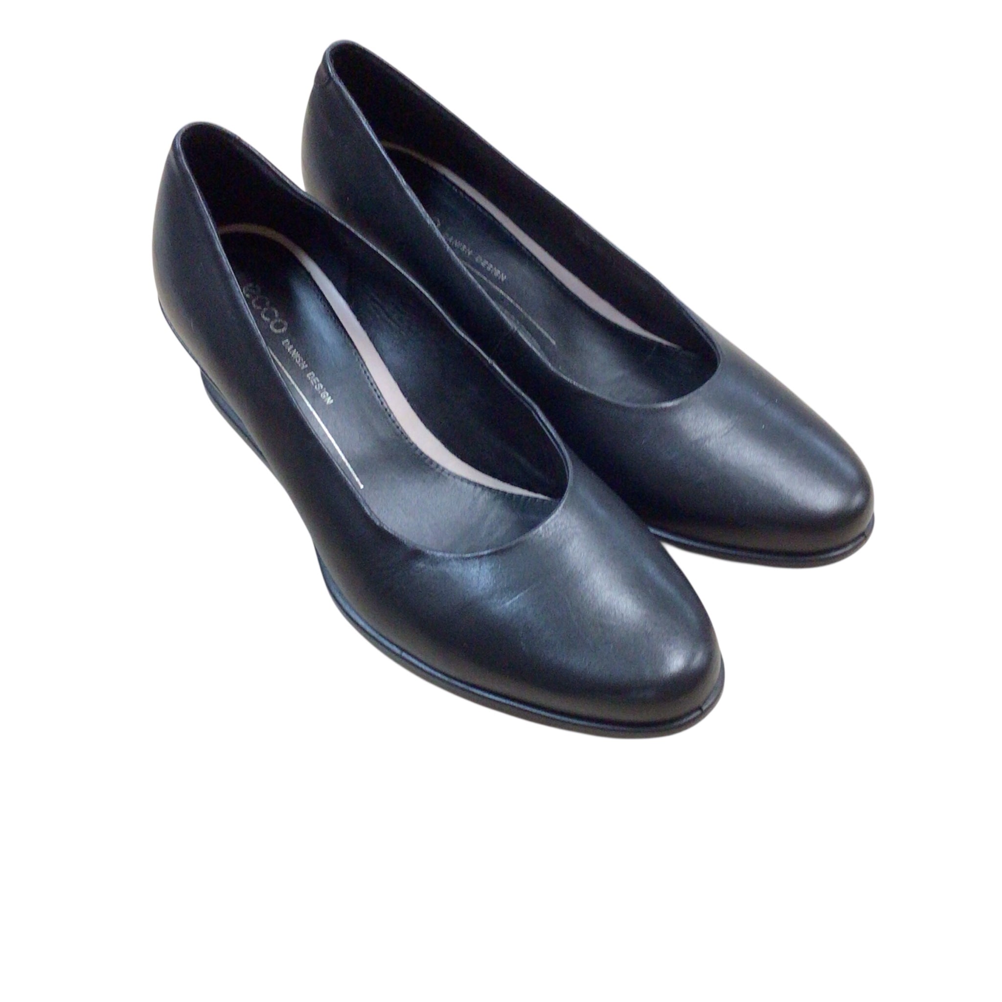Ecco Black Wedge Heels Size 6