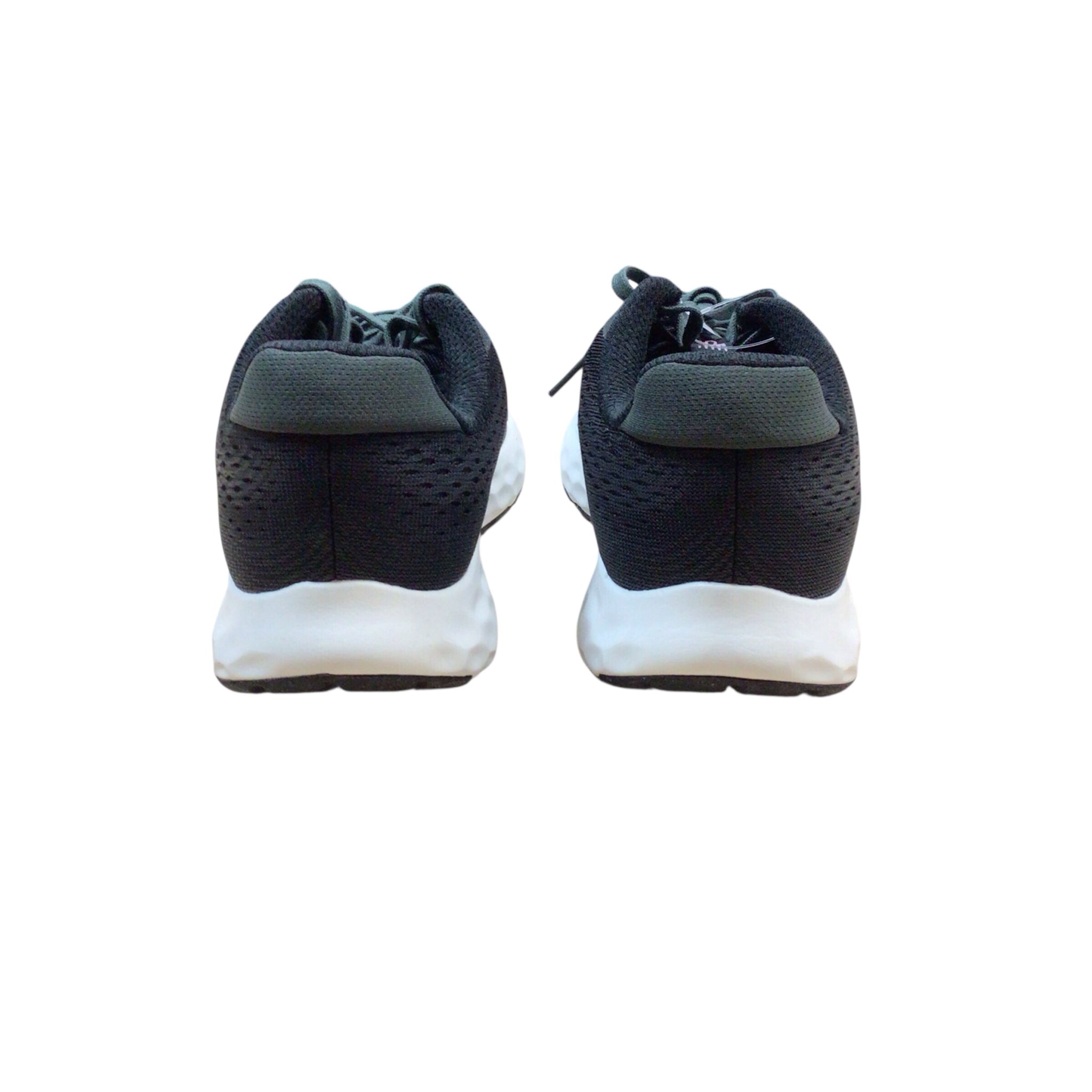 New Balance 520 V8 Black Sneakers Size 10 NWT