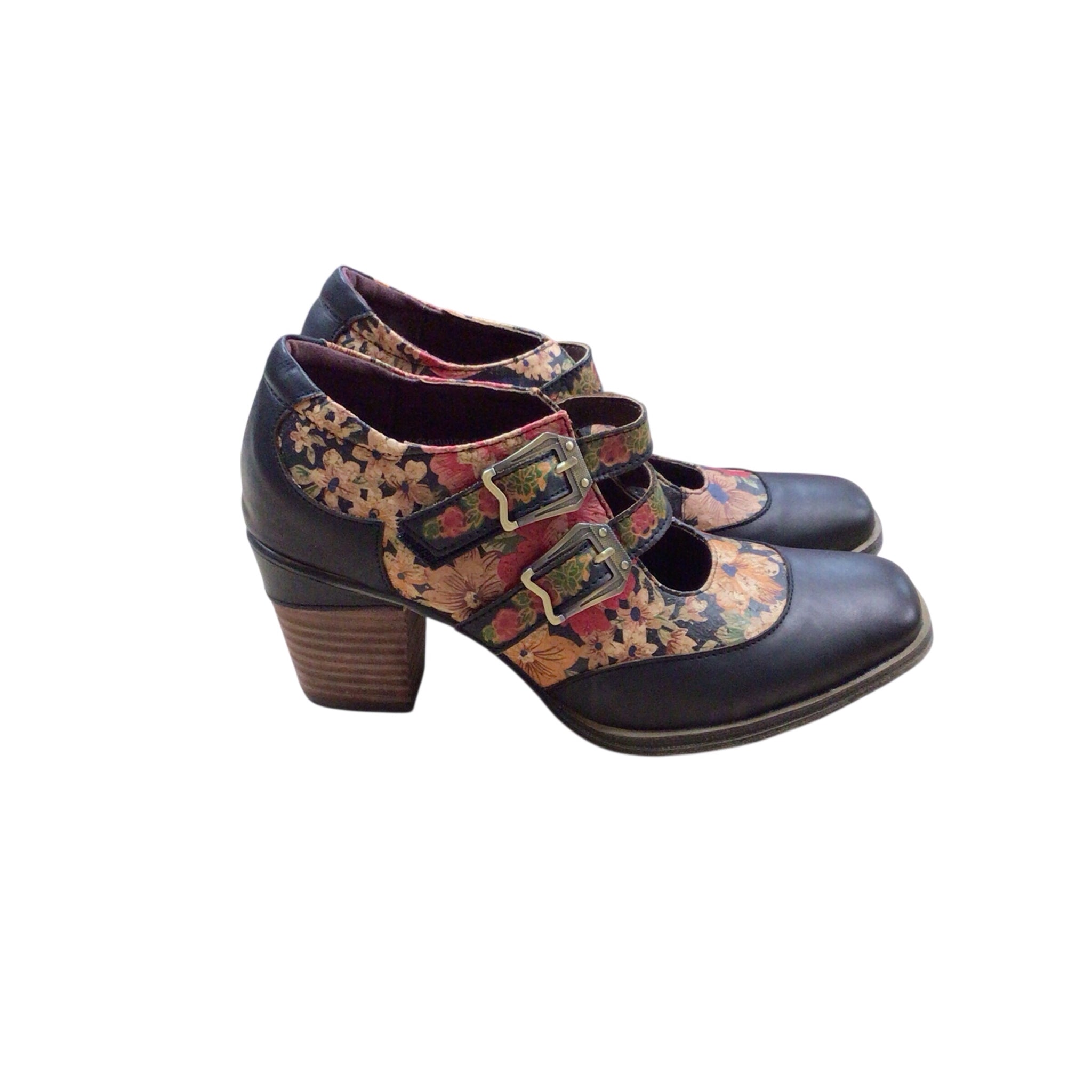 Spring Step L'Artiste "Glena" Mary Jane Wedges Size 6