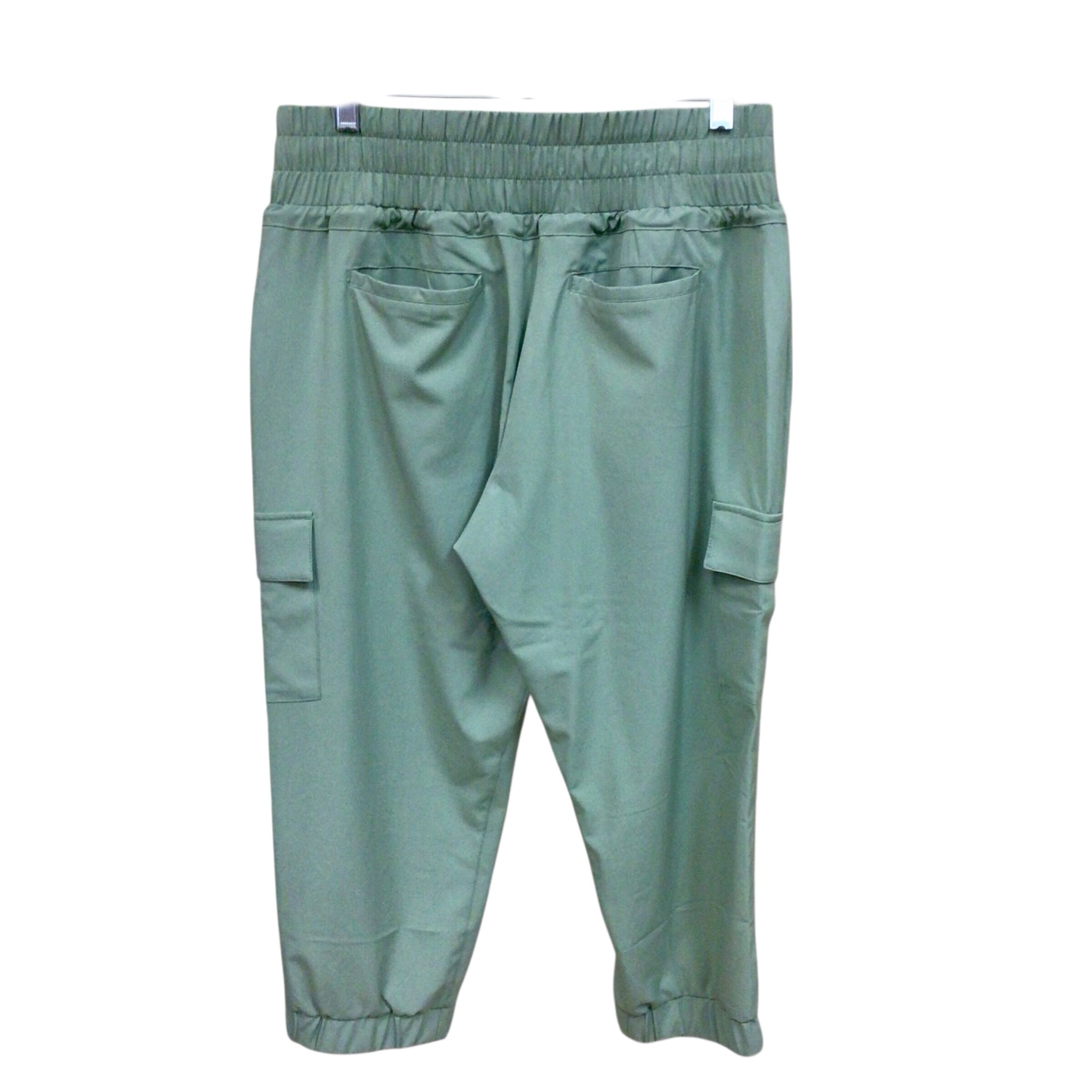 Kyodan Green Cargo Crops Size Medium NWT