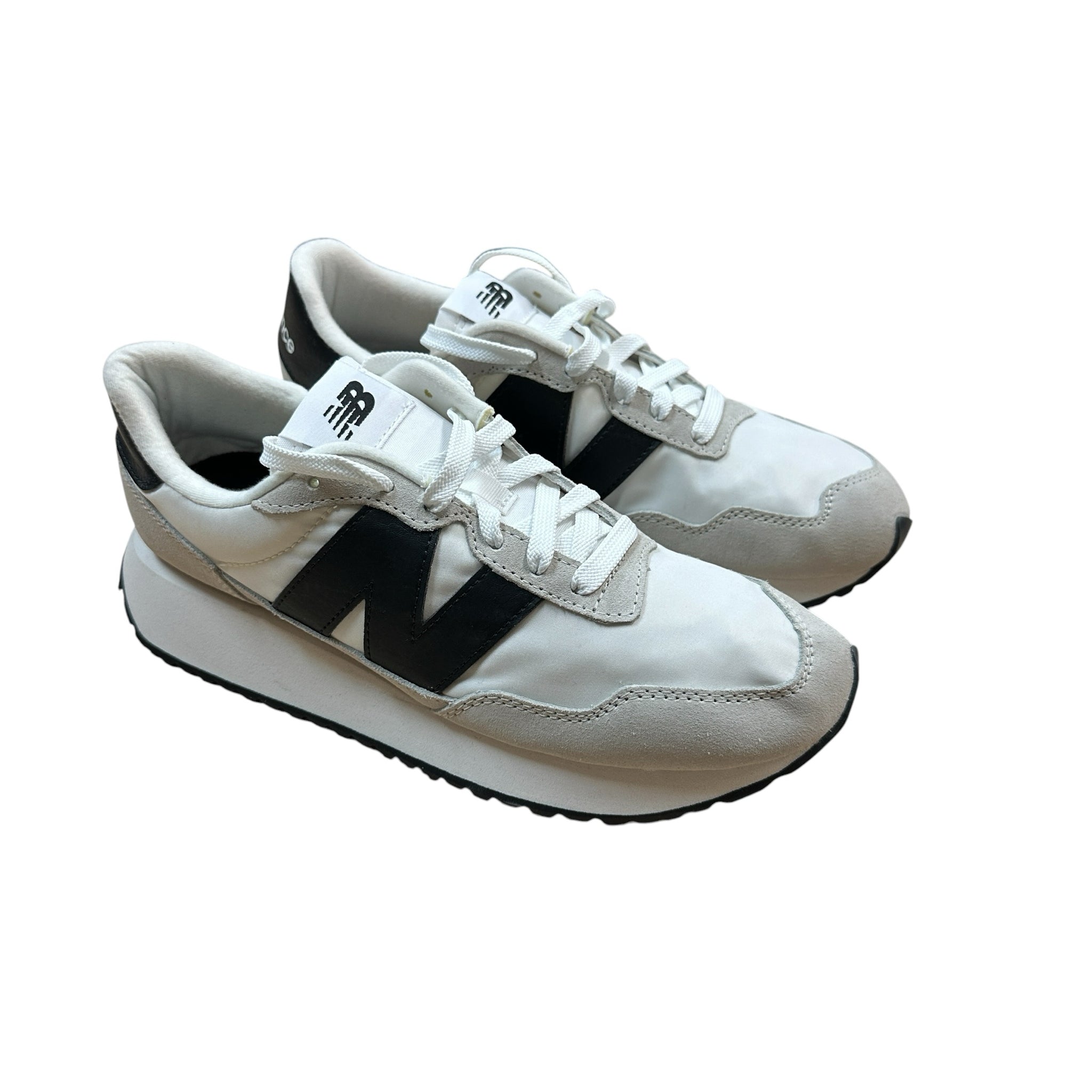 New Balance 237 Black & White Unisex Sneakers Women's Size 9.5/ Men's 8